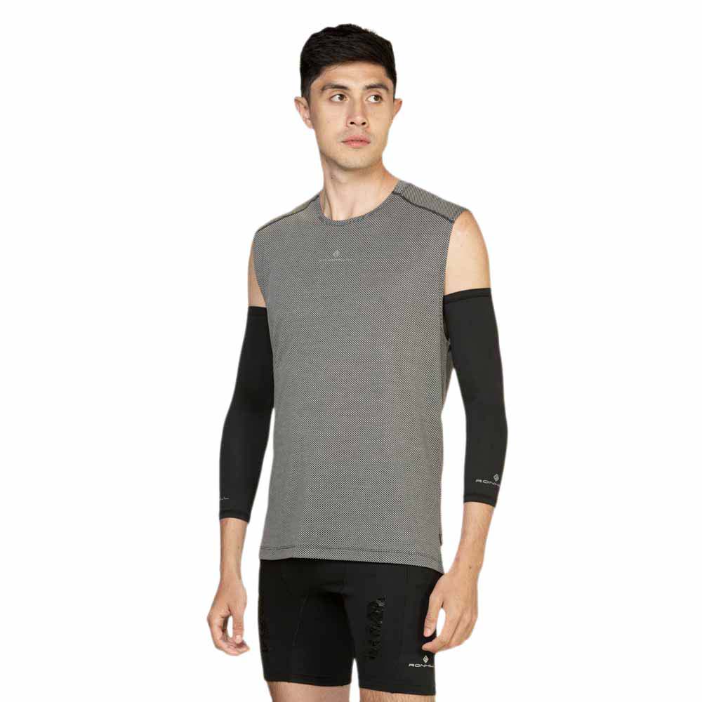 Ronhill Tech Golden Hour Sleeveless T-shirt Grau L Mann Ronhill Tech Golden Hour Sleeveless T-shirt Grau L Mann von Ronhill