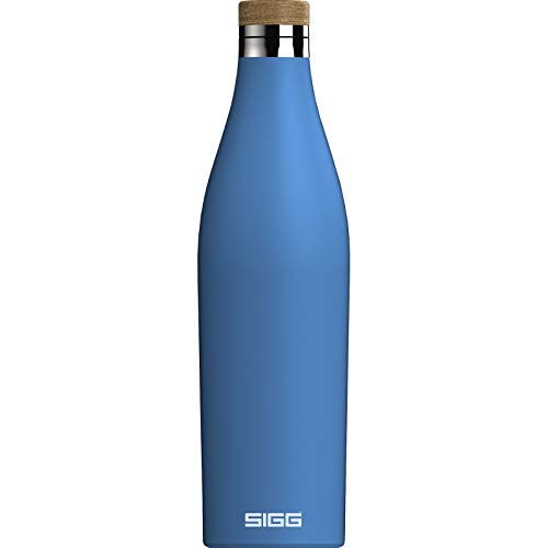 SIGG - Isolierte Trinkflasche - Meridian - Auslaufsicher - Extra schlank - BPA-frei - Plastikfrei - Doppelwandiger 18/8-Edelstahl - Bambus-Schraubverschluss - 0,5L / 0,7L von SIGG