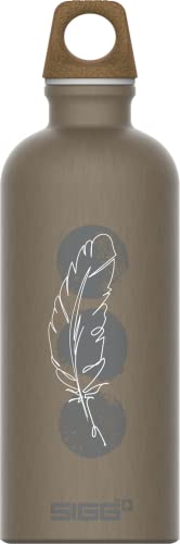 SIGG Traveller MyPlanet™ Lighter Trinkflasche (0.6 L), klimaneutrale und auslaufsichere Trinkflasche, federleichte Trinkflasche aus Aluminium, Made in Switzerland von SIGG