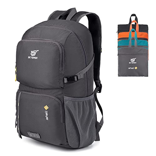 SKYSPER Faltbarer Rucksack Ultraleicht mit Nassfach Verstaubar Daypack Wasserfest Reiserucksack Tagesrucksack für Wandern Reisen Radtouren Städtetrips, Dunkelgrau von SKYSPER