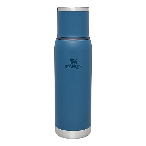 Stanley Adventure To-Go Thermosflasche 1.0L - 25 Stunden Heiß - 27 Stunden Kalt - Auslaufsicher - Isolierter Deckel - Doppelwandige Vakuumisolierung - BPA Frei - Abyss von STANLEY