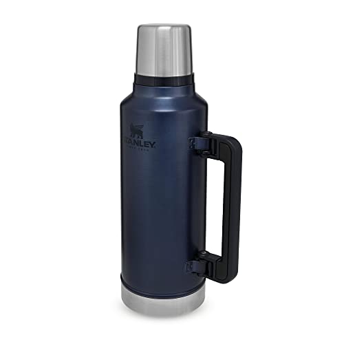 Stanley Classic Legendary Thermosflasche 1.9L - Thermos Hält 45 Stunden Heiß oder Kalt - Edelstahl Thermoskanne - BPA-Frei - Spülmaschinenfest - Nightfall Stanley Classic Legendary Thermosflasche 1.9L - Thermos Hält 45 Stunden Heiß oder Kalt - Edelstahl Thermoskanne - BPA-Frei - Spülmaschinenfest - Nightfall von STANLEY