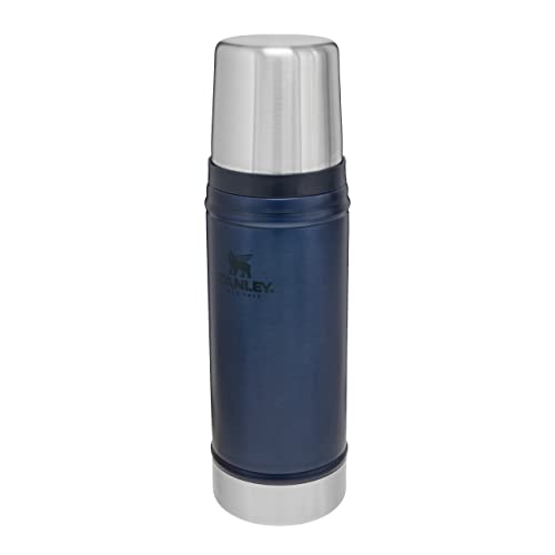 Stanley Classic Legendary Thermosflasche 473 ml - Thermos Hält 15 Stunden Heiß Oder Kalt - Edelstahl Thermoskanne - BPA-Frei - Spülmaschinenfest - Nightfall Stanley Classic Legendary Thermosflasche 473 ml - Thermos Hält 15 Stunden Heiß Oder Kalt - Edelstahl Thermoskanne - BPA-Frei - Spülmaschinenfest - Nightfall von STANLEY