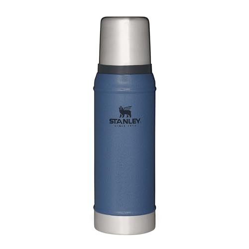 Stanley Classic Legendary Thermosflasche 750Ml - Thermos Hält 20 Stunden Heiß Oder Kalt - Edelstahl Thermoskanne - BPA-Frei - Spülmaschinenfest - Hammertone Lake Stanley Classic Legendary Thermosflasche 750Ml - Thermos Hält 20 Stunden Heiß Oder Kalt - Edelstahl Thermoskanne - BPA-Frei - Spülmaschinenfest - Hammertone Lake von STANLEY