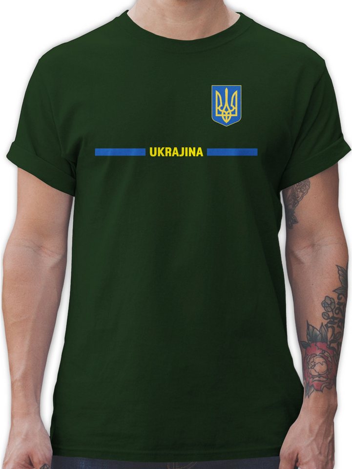 Shirtracer T-Shirt Ukraine Trikot Wappen, Україна mit Stolz, Ukrainisches Fan-Motiv 2026 Fussball WM Fanartikel Shirtracer T-Shirt Ukraine Trikot Wappen, Україна mit Stolz, Ukrainisches Fan-Motiv 2026 Fussball WM Fanartikel von Shirtracer