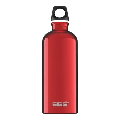 SIGG - Alu Trinkflasche - Traveller Rot - Klimaneutral Zertifiziert - Für Kohlensäurehaltige Getränke Geeignet - Auslaufsicher - Federleicht - BPA-frei - Rot - 0,6L von SIGG