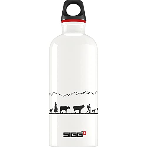 SIGG - Alu Trinkflasche - Traveller Swiss Craft - Klimaneutral Zertifiziert - Für Kohlensäurehaltige Getränke Geeignet - Auslaufsicher - Federleicht - BPA-frei - Outdoor - Weiß - 0,6L SIGG - Alu Trinkflasche - Traveller Swiss Craft - Klimaneutral Zertifiziert - Für Kohlensäurehaltige Getränke Geeignet - Auslaufsicher - Federleicht - BPA-frei - Outdoor - Weiß - 0,6L von SIGG
