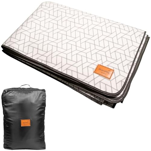 Skandika Zeltteppich 300 x 300 cm | Outdoor Teppich mit Softtouch-Fleece, wetterfest & wasserdicht, mit Aufbewahrungstasche, Picknickdecke, Campingteppich, Zeltunterlage | Camping Zubehör, Wohnwagen Skandika Zeltteppich 300 x 300 cm | Outdoor Teppich mit Softtouch-Fleece, wetterfest & wasserdicht, mit Aufbewahrungstasche, Picknickdecke, Campingteppich, Zeltunterlage | Camping Zubehör, Wohnwagen von Skandika