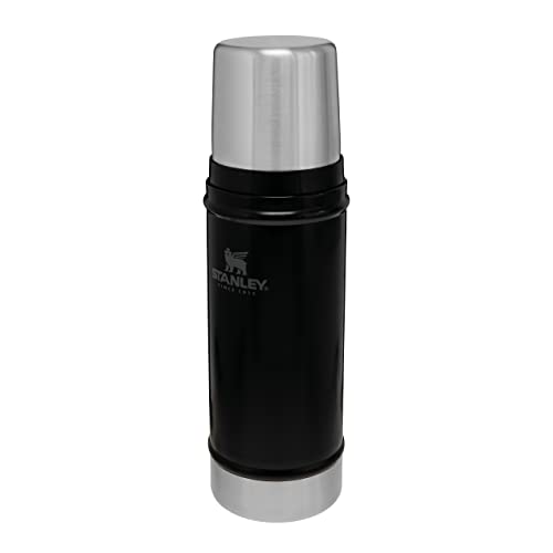 Stanley Classic Legendary Thermosflasche 473 ml - Thermos Hält 15 Stunden Heiß Oder Kalt - Edelstahl Thermoskanne - BPA-Frei - Spülmaschinenfest - Matte Black Stanley Classic Legendary Thermosflasche 473 ml - Thermos Hält 15 Stunden Heiß Oder Kalt - Edelstahl Thermoskanne - BPA-Frei - Spülmaschinenfest - Matte Black von STANLEY