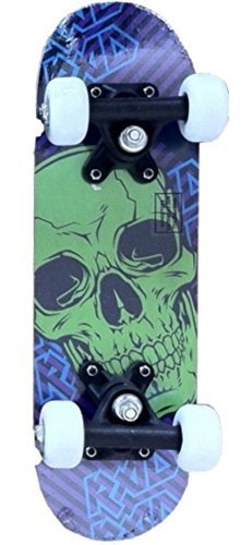 Street Kidz Grün Schädel Deck 41.9cm Double Kick Mini Skateboard Street Kidz Grün Schädel Deck 41.9cm Double Kick Mini Skateboard von KandyToys