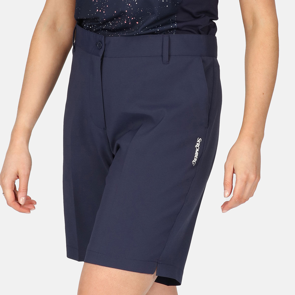 Stromberg Ladies Navy Blue Brand Print Core Golf Shorts, Size: 10 | American Golf Stromberg Ladies Navy Blue Brand Print Core Golf Shorts, Size: 10 | American Golf von Stromberg