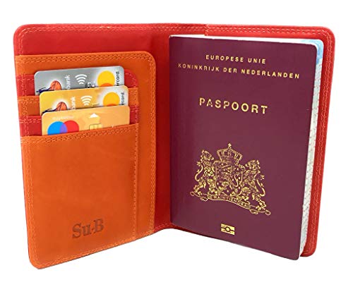 Su.B.dgn Premium Leder Passporthülle, RFID-Blocker, Platz für Pass und 3 Karten, Stilvolle Reisemappe für Herren und Damen - Rot Su.B.dgn Premium Leder Passporthülle, RFID-Blocker, Platz für Pass und 3 Karten, Stilvolle Reisemappe für Herren und Damen - Rot von Su.B.dgn