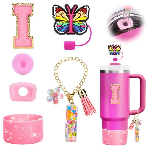 Supchamp Cup Zubehör Set für Stanley Cup - Tumbler Anfangsbuchstabe Personalisiert Dekorationen Silikon Abdeckung, Cup Stiefel, Silikonmanschette Accessories für Cup 800ML-1000ML Buchstabe I Supchamp Cup Zubehör Set für Stanley Cup - Tumbler Anfangsbuchstabe Personalisiert Dekorationen Silikon Abdeckung, Cup Stiefel, Silikonmanschette Accessories für Cup 800ML-1000ML Buchstabe I von Supchamp