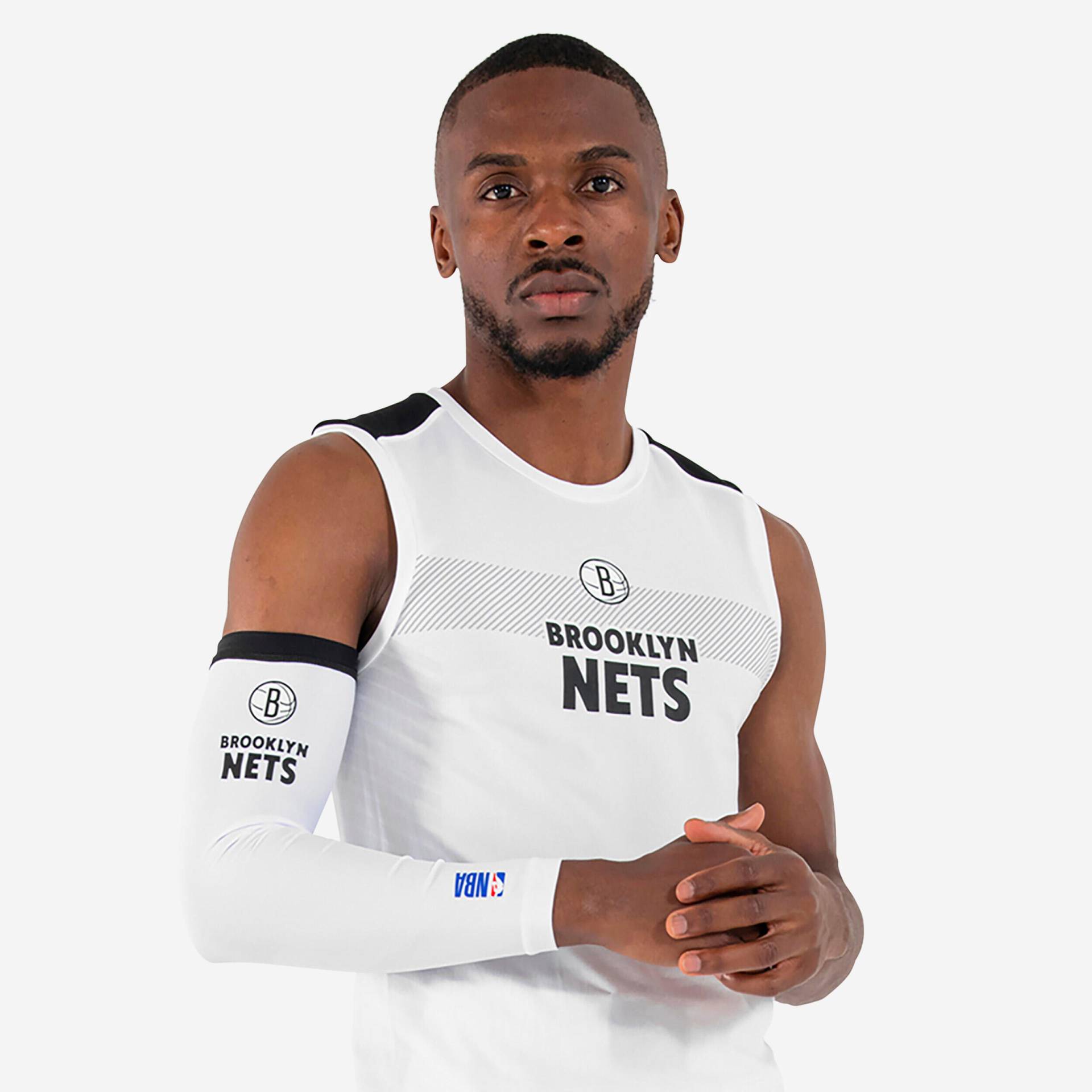 Damen/Herren Basketball Ellenbogenschoner E500 NBA Brooklyn Nets weiss von TARMAK