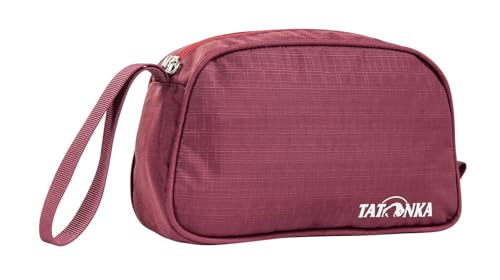 Tatonka Kulturbeutel One Day - Waschtasche mit Trageschlaufe und mehreren kleinen Innenfächern - Bordeaux Red - 1,5 Liter - 23 x 13 x 8 cm Tatonka Kulturbeutel One Day - Waschtasche mit Trageschlaufe und mehreren kleinen Innenfächern - Bordeaux Red - 1,5 Liter - 23 x 13 x 8 cm von Tatonka