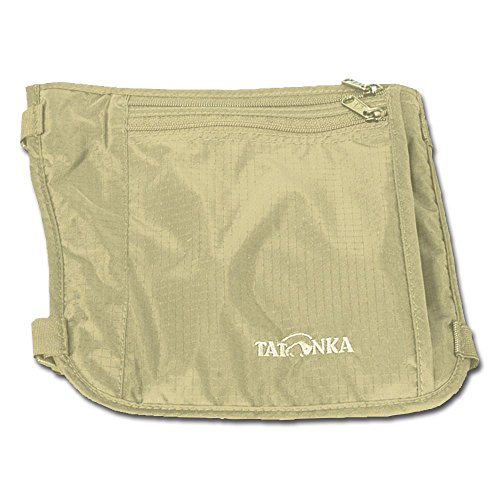 Tatonka Skin Secret Pocket - Sicherheits-Geldbeutel zum Tragen am Bein - Bietet Platz für Reisepässe, Kreditkarten, Bargeld, etc. - Mit weicher und hautfreundlicher Rückseite - beige - 19 x 19 cm Tatonka Skin Secret Pocket - Sicherheits-Geldbeutel zum Tragen am Bein - Bietet Platz für Reisepässe, Kreditkarten, Bargeld, etc. - Mit weicher und hautfreundlicher Rückseite - beige - 19 x 19 cm von Tatonka