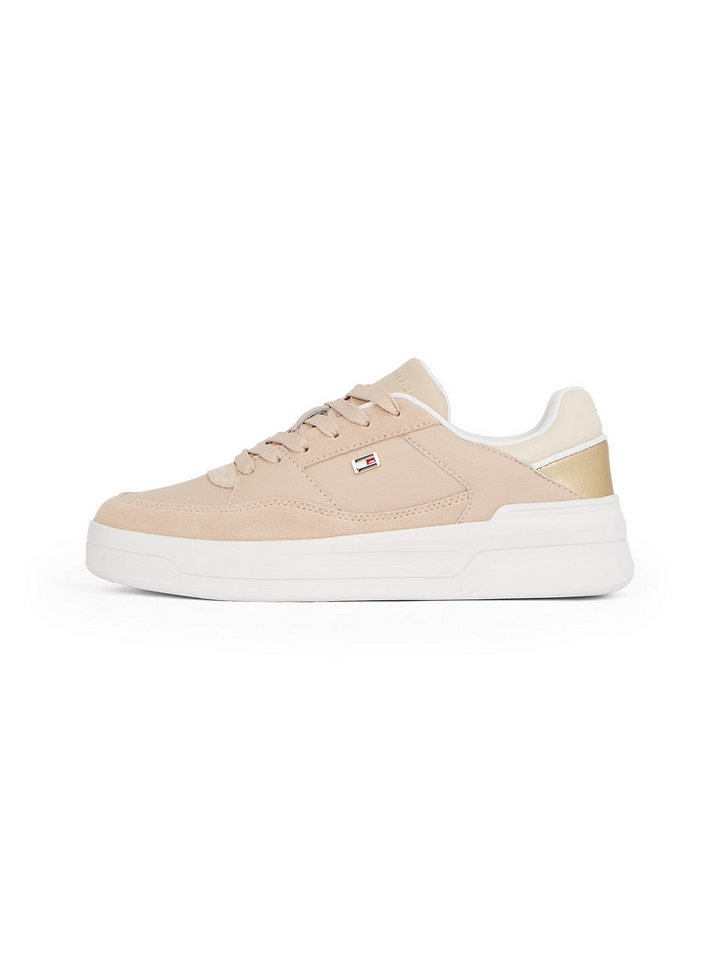 Tommy Hilfiger ESSENT BASKET SNEAKER METALLIC Plateausneaker, Freizeitschuh, Halbschuh, Schnürschuh mit seitlicher Logoflagge von Tommy Hilfiger