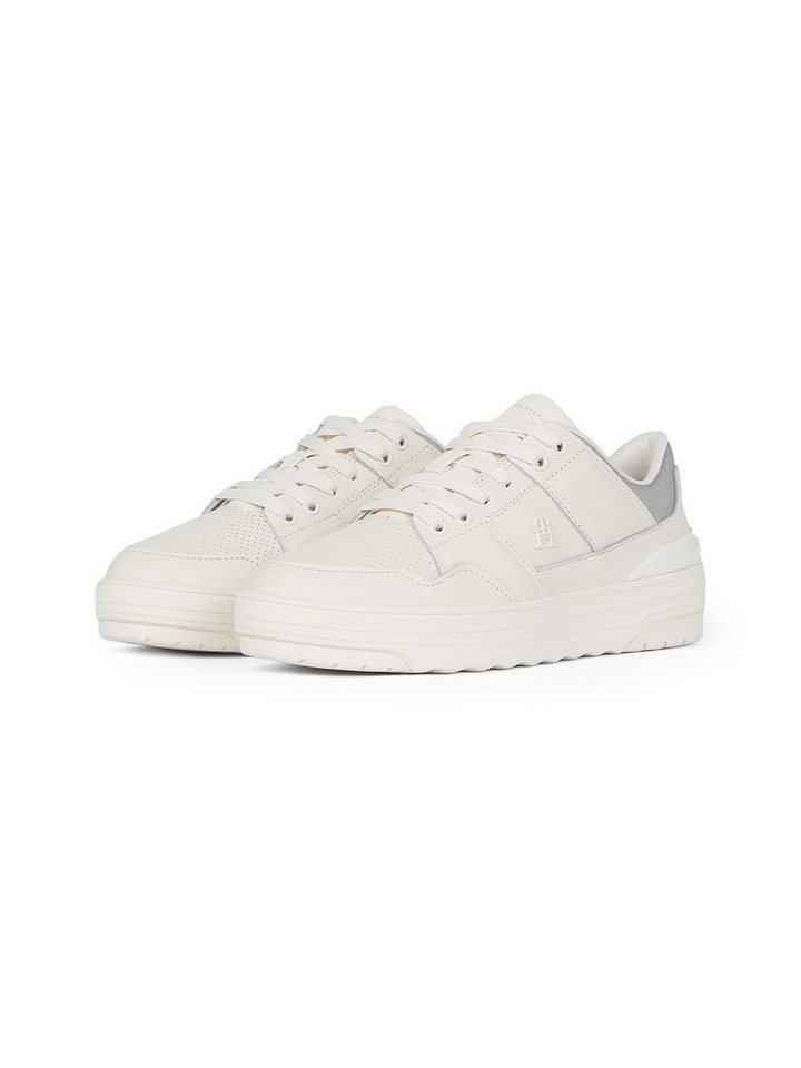 Tommy Hilfiger FEMININE BASKET SNEAKER Plateausneaker, Schnürschuh, Halbschuh, Freizeitschuh mit gepolstertem Schaftrand Tommy Hilfiger FEMININE BASKET SNEAKER Plateausneaker, Schnürschuh, Halbschuh, Freizeitschuh mit gepolstertem Schaftrand von Tommy Hilfiger