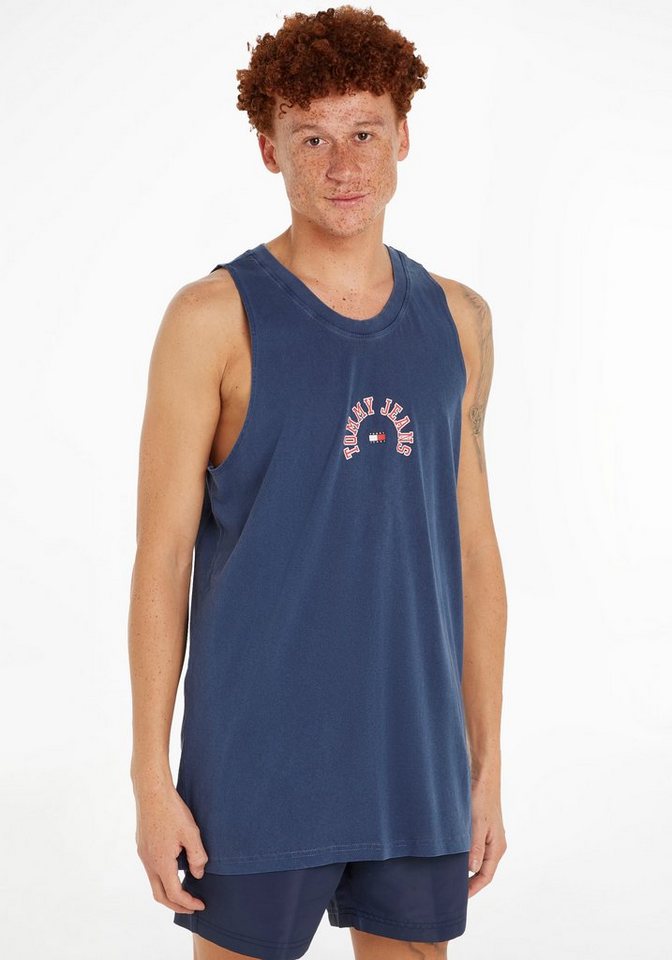 Tommy Jeans Muskelshirt TJM CURVED TJ COLLEGE TANK TOP von Tommy Jeans