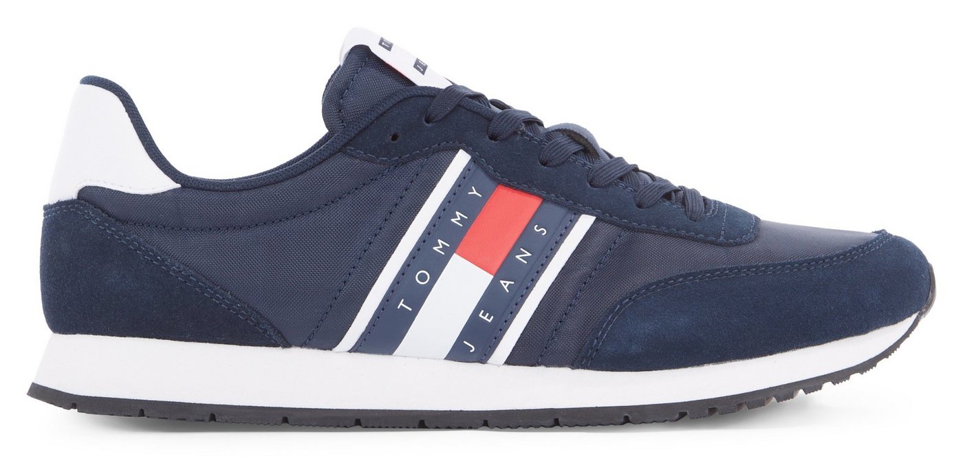 Tommy Jeans TJM RUNNER CASUAL ESS Sneaker, Freizeitschuh, Halbschuh, Schnürschuh mit seitlicher Logoflagge Tommy Jeans TJM RUNNER CASUAL ESS Sneaker, Freizeitschuh, Halbschuh, Schnürschuh mit seitlicher Logoflagge von Tommy Jeans