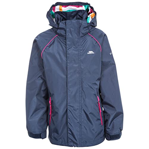 Trespass Mädchen Wasserdichte Jacke Mit Abnehmbarer Kapuze Und Reflektiven Details Lunaria, Navy, 2/3, FCJKRAN10003_NA12/3 Trespass Mädchen Wasserdichte Jacke Mit Abnehmbarer Kapuze Und Reflektiven Details Lunaria, Navy, 2/3, FCJKRAN10003_NA12/3 von Trespass