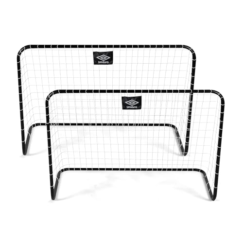 Umbro Fußballtor 78 x 56 x 45 cm - Fußballtore Set von 2 - Fußball Tor - Leicht zu verstauen - Fussballtore für Garten Kinder - Fussball Trainingszubehör Innen und Außen - Kunststoff - Schwarz/Weiß Umbro Fußballtor 78 x 56 x 45 cm - Fußballtore Set von 2 - Fußball Tor - Leicht zu verstauen - Fussballtore für Garten Kinder - Fussball Trainingszubehör Innen und Außen - Kunststoff - Schwarz/Weiß von UMBRO