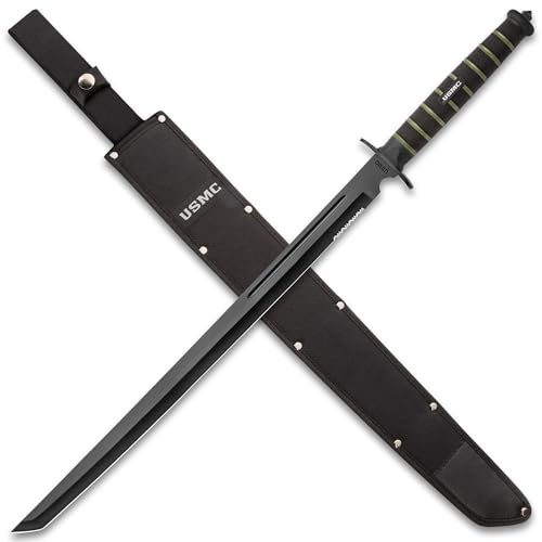 USMC Blackout Combat Tanto Schwert mit Nylonscheide, AUS-6 Edelstahl-Tanto-Klinge, gummierter spritzgegossener Griff, strukturierter Griff, 69 cm Länge, Battle Gear Ready USMC Blackout Combat Tanto Schwert mit Nylonscheide, AUS-6 Edelstahl-Tanto-Klinge, gummierter spritzgegossener Griff, strukturierter Griff, 69 cm Länge, Battle Gear Ready von UNITED CUTLERY
