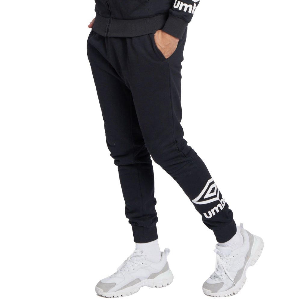 Umbro Terrace Tracksuit Pants Schwarz S Mann Umbro Terrace Tracksuit Pants Schwarz S Mann von Umbro