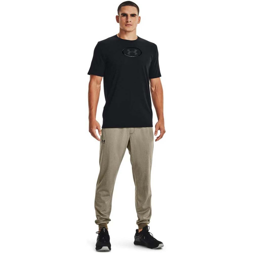 Under Armour Armour Repeat Short Sleeve T-shirt Schwarz M Mann von Under Armour