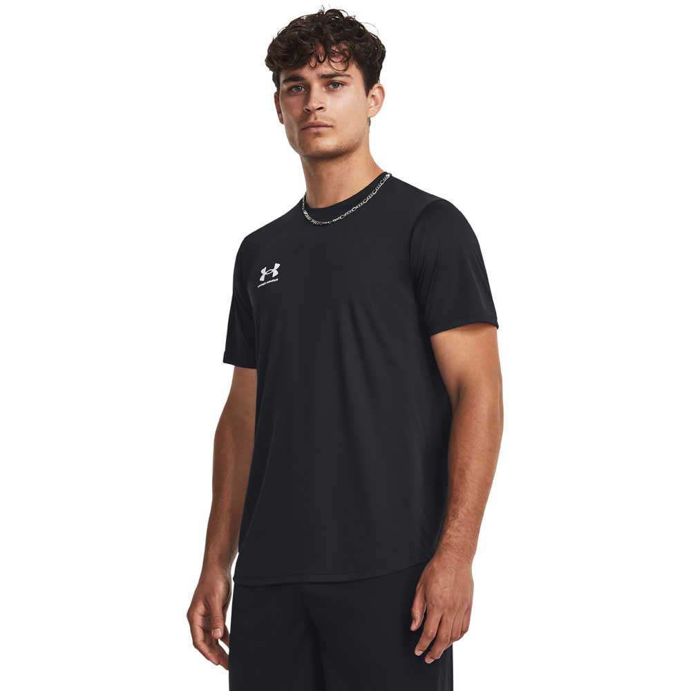 Under Armour Challenger Train Short Sleeve T-shirt Schwarz L Mann von Under Armour