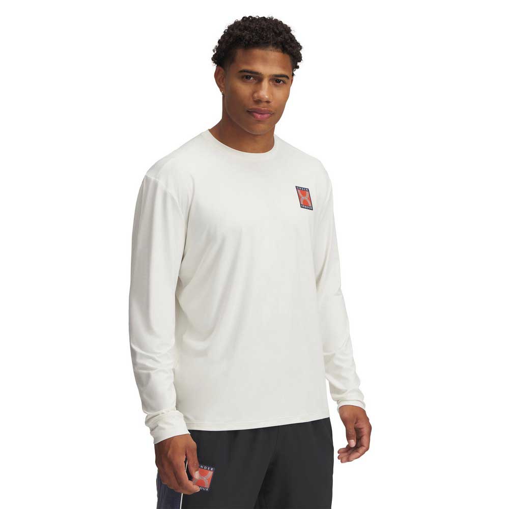 Under Armour Run 96 Long Sleeve T-shirt Weiß S Mann Under Armour Run 96 Long Sleeve T-shirt Weiß S Mann von Under Armour