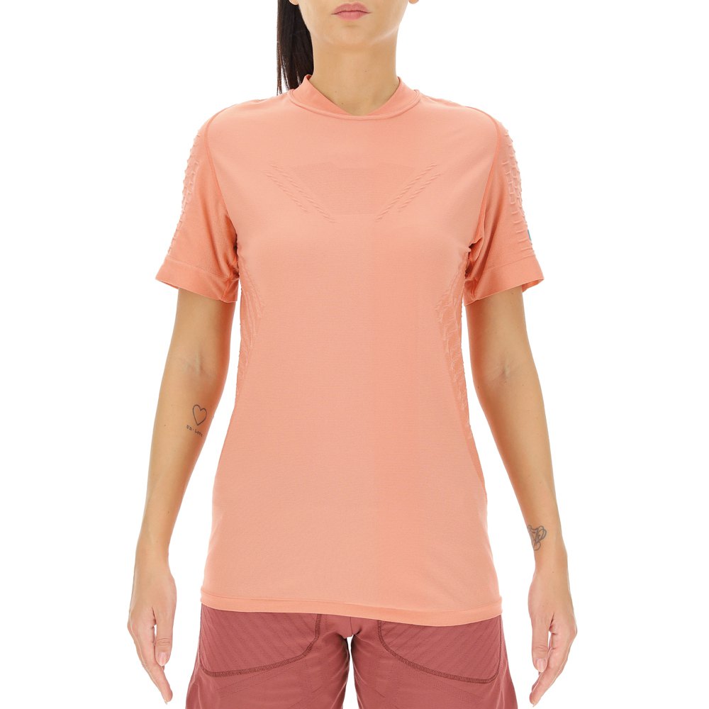 Uyn Run Fit Short Sleeve T-shirt Orange L Frau Uyn Run Fit Short Sleeve T-shirt Orange L Frau von Uyn