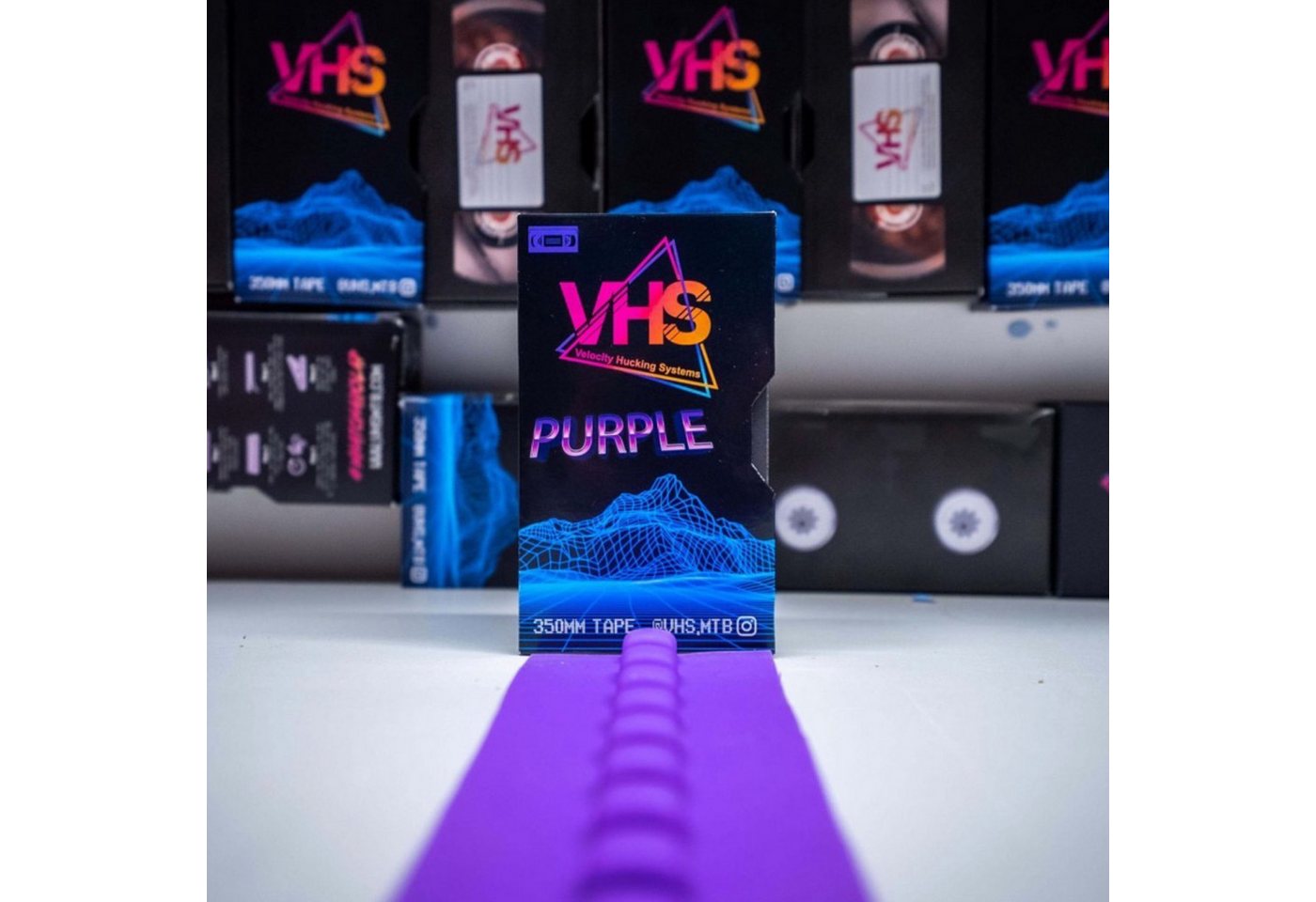 VHS Rahmenschutzband VHS 2.0 Slapper Tape Fahrrad Kettenstrebenschutz Selbstklebend Purple von VHS