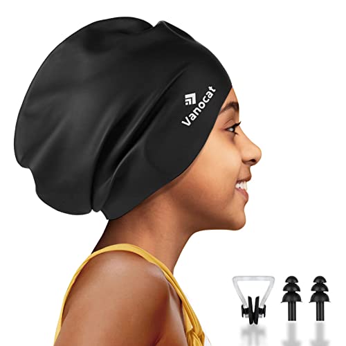 Vanocat Extra Große Badekappe Kinder Lange Haare, wasserdichte Badekappe Mädchen Jungen, Bademütze Schwimmkappe Kinder für Langes, Dickes, Lockiges Haare und Dreadlocks-Zöpfe, Webt Afro-Haar(Schwarz) Vanocat Extra Große Badekappe Kinder Lange Haare, wasserdichte Badekappe Mädchen Jungen, Bademütze Schwimmkappe Kinder für Langes, Dickes, Lockiges Haare und Dreadlocks-Zöpfe, Webt Afro-Haar(Schwarz) von Vanocat
