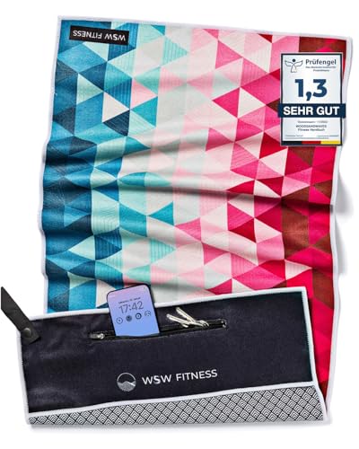 WOODSANDWAVES Fitness Handtuch mit Design, Tasche & extra starkem Magnet - das ideale Sporthandtuch für Gym und Fitnessstudio | rutschfest, geruchsneutral, schnelltrocknend (125x45cm) von WOODSANDWAVES