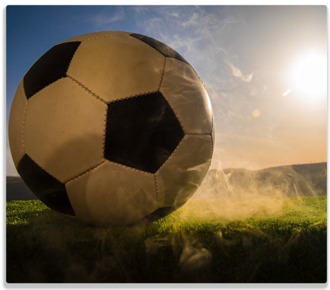 Wallario Herd-Abdeckplatte Fußball bei Sonnenuntergang, ESG-Sicherheitsglas, (Glasplatte, 1 tlg., inkl. 5mm Noppen), verschiedene Größen von Wallario