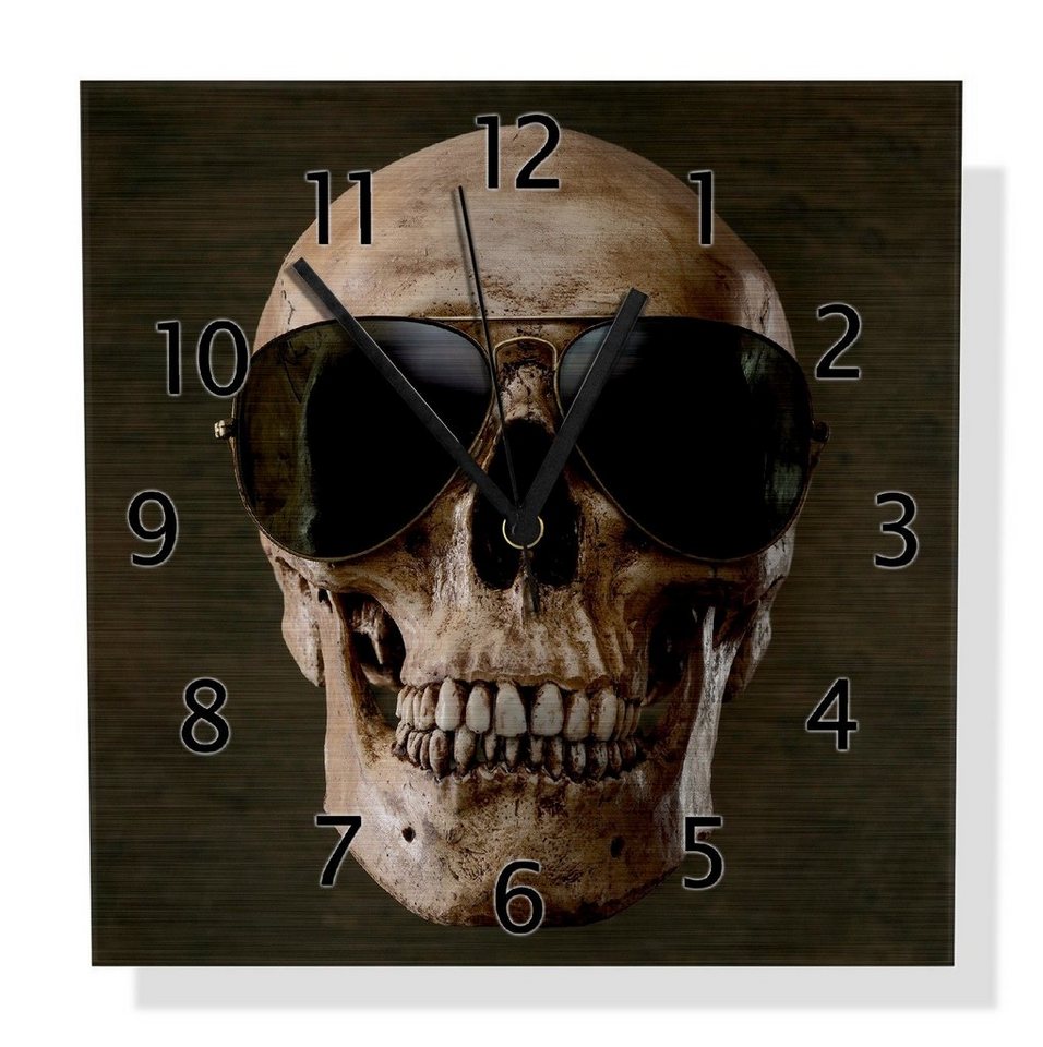 Wallario Wanduhr Totenschädel mit cooler Sonnenbrille (Aluverbunduhr) Wallario Wanduhr Totenschädel mit cooler Sonnenbrille (Aluverbunduhr) von Wallario