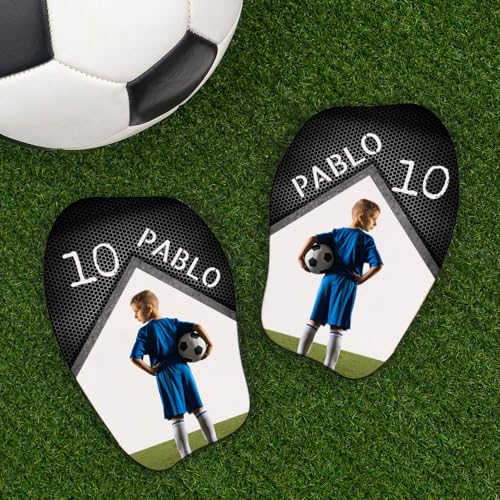 Wanapix | Personalisierte Fußball Schienbeinschoner Gepolstert| Shinguards mit Foto und Text | Kinder und Erwachsene | Iron - Größe S Wanapix | Personalisierte Fußball Schienbeinschoner Gepolstert| Shinguards mit Foto und Text | Kinder und Erwachsene | Iron - Größe S von Wanapix