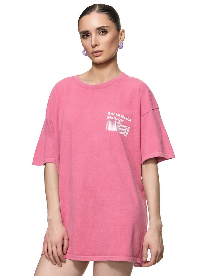 Worldclassca T-Shirt Worldclassca Oversized Print SOCIAL MEDIA T-Shirt lang Sommer Oberteil Print - SOCIAL MEDIA MANAGER 100% ENERGY Worldclassca T-Shirt Worldclassca Oversized Print SOCIAL MEDIA T-Shirt lang Sommer Oberteil Print - SOCIAL MEDIA MANAGER 100% ENERGY von Worldclassca