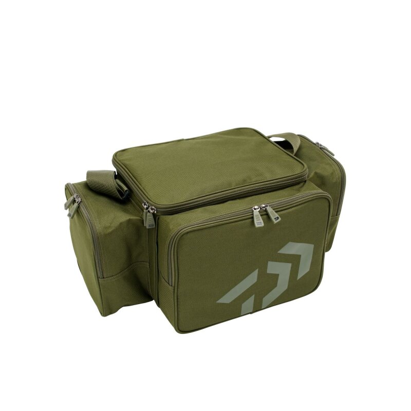 DAIWA Black Widow Compact Tackle Bag 52x30x24cm DAIWA Black Widow Compact Tackle Bag 52x30x24cm