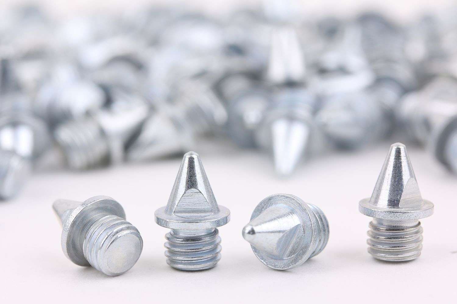 Sport-Thieme Dornen für Spikes, Pyramidenform, 6 mm Sport-Thieme Dornen für Spikes, Pyramidenform, 6 mm von Sport-Thieme