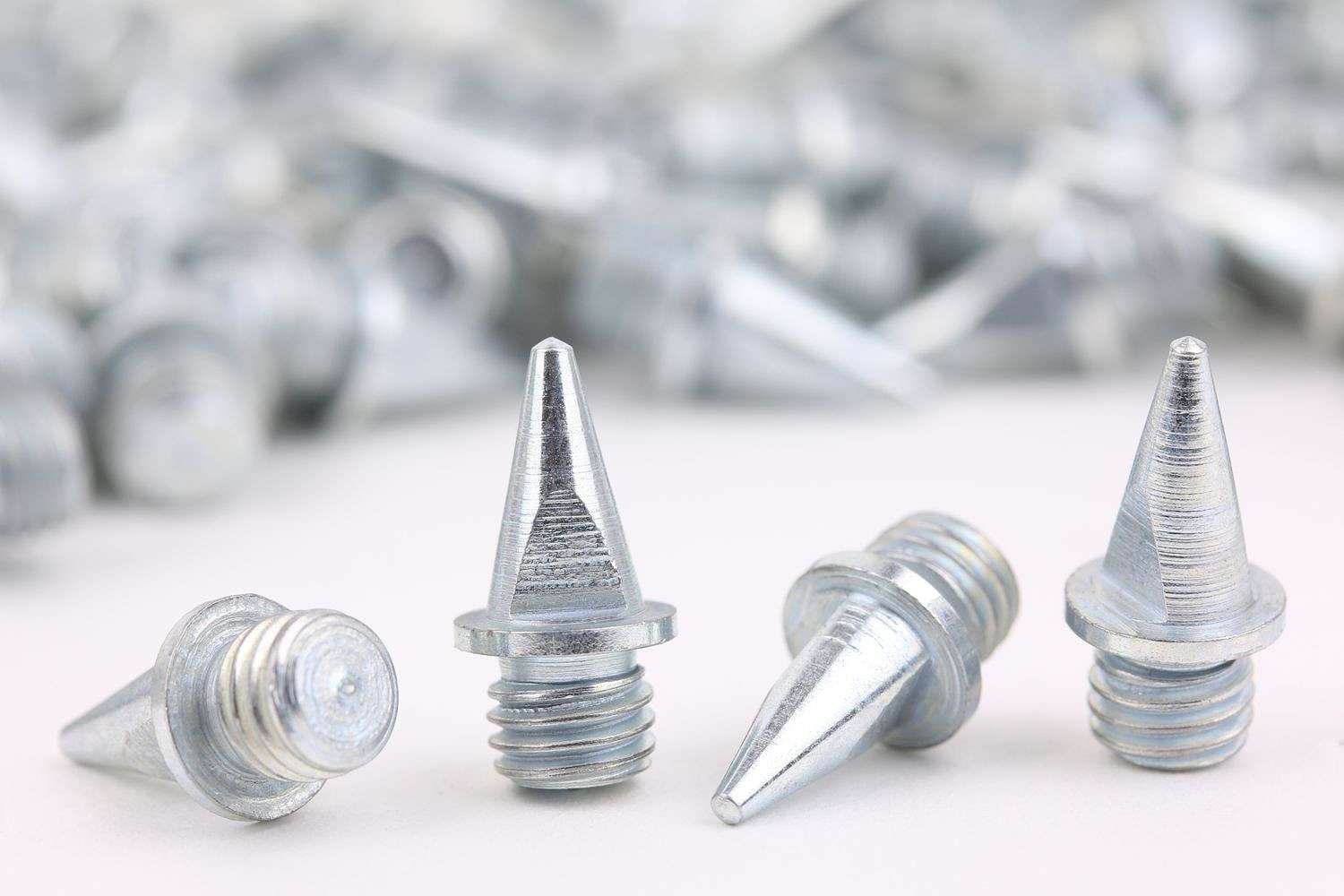 Sport-Thieme Dornen für Spikes, Pyramidenform, 9 mm Sport-Thieme Dornen für Spikes, Pyramidenform, 9 mm von Sport-Thieme