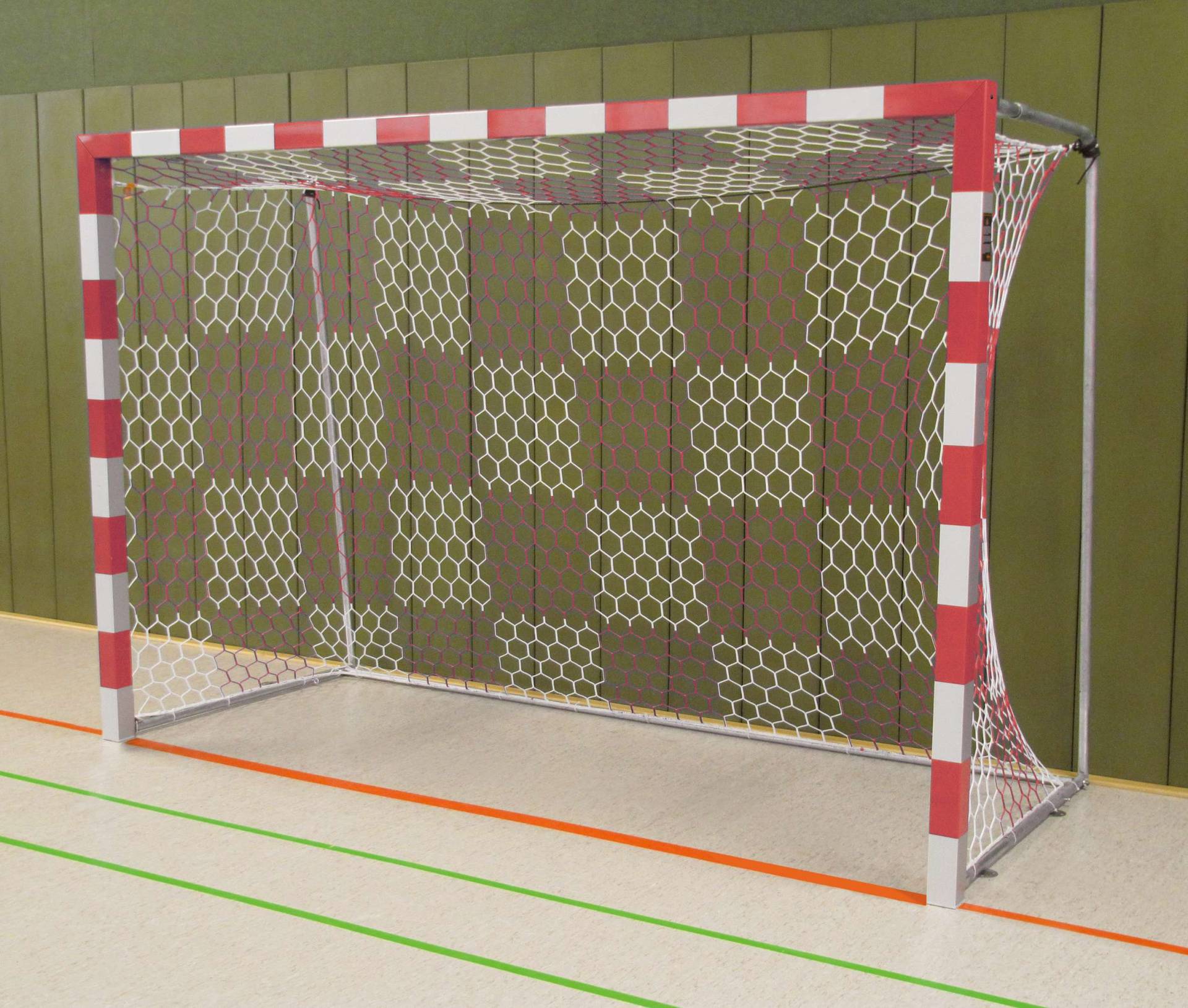 Sport-Thieme Handballtor frei stehend, 3x2 m, Rot-Silber, Verschweißte Eckverbindungen Sport-Thieme Handballtor frei stehend, 3x2 m, Rot-Silber, Verschweißte Eckverbindungen von Sport-Thieme