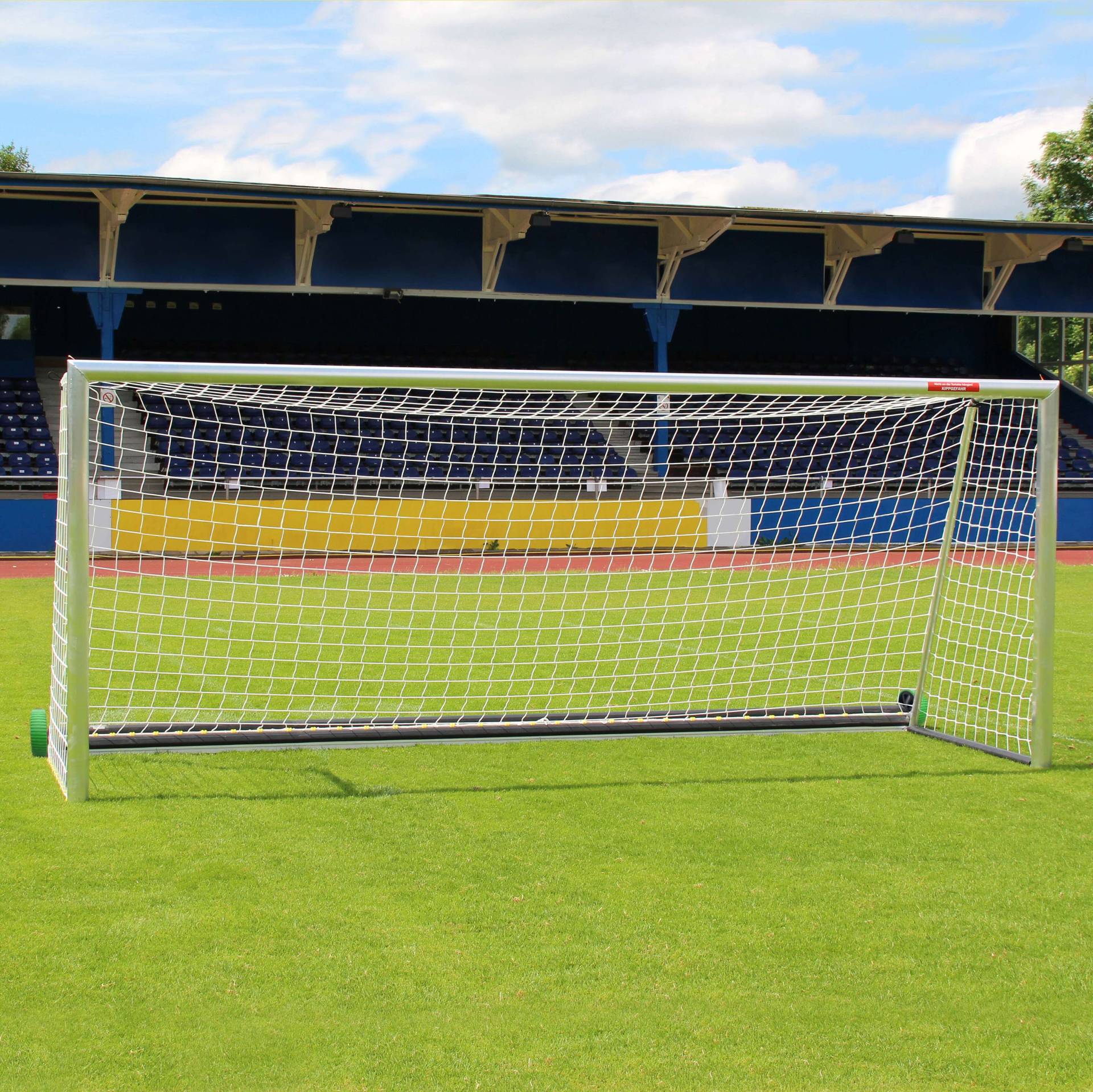 Sport-Thieme Kleinfeld-Fußballtor "Safety" mit PlayersProtect Sport-Thieme Kleinfeld-Fußballtor "Safety" mit PlayersProtect von Sport-Thieme