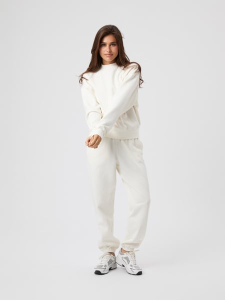 Björn Borg Studio Oversized Sweatpants Weiß, L Björn Borg Studio Oversized Sweatpants Weiß, L von björn borg