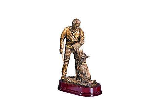 eberin · Hundesport-Pokal, Resinfigur Figurant -Hund beim Verbellen-, Bronze, mit Wunschtext, Größe 30 cm eberin · Hundesport-Pokal, Resinfigur Figurant -Hund beim Verbellen-, Bronze, mit Wunschtext, Größe 30 cm von eberin