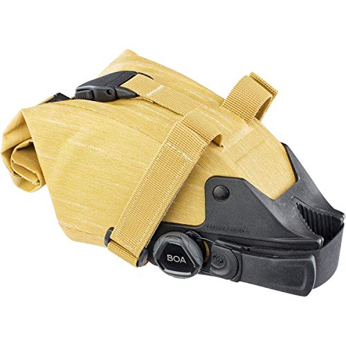 EVOC SEAT PACK BOA Satteltasche Fahrradtasche für zusätzlichen Stauraum (Größe: S, 1L Stauraum, BOA FIT SYSTEM, leicht anzubringen, wasserfest, anpassbares Volumen, flexibler Verschluss), Lehm Gelb EVOC SEAT PACK BOA Satteltasche Fahrradtasche für zusätzlichen Stauraum (Größe: S, 1L Stauraum, BOA FIT SYSTEM, leicht anzubringen, wasserfest, anpassbares Volumen, flexibler Verschluss), Lehm Gelb von EVOC