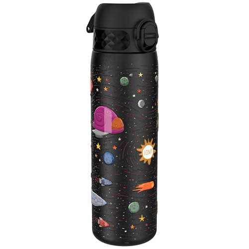 Ion8 Vakuumisolierte Edelstahl-Trinkflasche, 500 ml, Auslaufsicher, Einhandöffnung, Sichere Verriegelung, Spülmaschinenfest, Tragegriff, Leicht zu Reinigen, Langlebig & Kratzfest, Raumschiffe Design Ion8 Vakuumisolierte Edelstahl-Trinkflasche, 500 ml, Auslaufsicher, Einhandöffnung, Sichere Verriegelung, Spülmaschinenfest, Tragegriff, Leicht zu Reinigen, Langlebig & Kratzfest, Raumschiffe Design von ion8