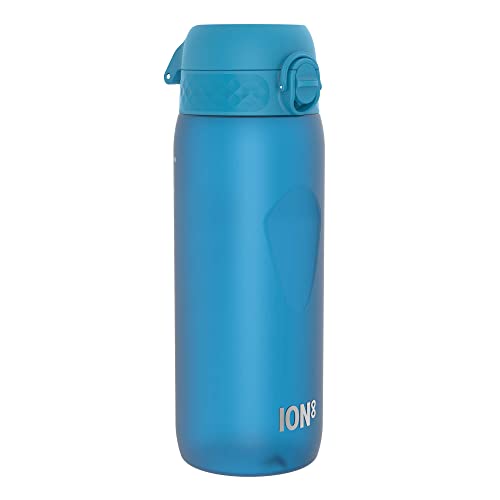 Ion8 Trinkflasche, 750ml, Auslaufsicher, Einhandöffnung, Sichere Verriegelung, Spülmaschinenfest, BPA-frei, Tragegriff, Klappdeckel, Handgeformter Griff, Leicht zu Reinigen, Klimaneutral, Blau Ion8 Trinkflasche, 750ml, Auslaufsicher, Einhandöffnung, Sichere Verriegelung, Spülmaschinenfest, BPA-frei, Tragegriff, Klappdeckel, Handgeformter Griff, Leicht zu Reinigen, Klimaneutral, Blau von ion8