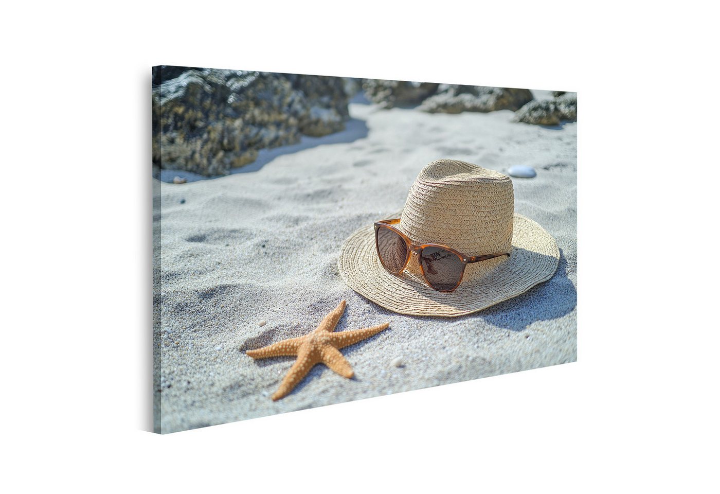 islandburner Leinwandbild, Strohhut und Sonnenbrille am Strand mit Seestern von islandburner